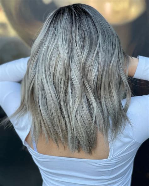 ash blonde hair color for short hair